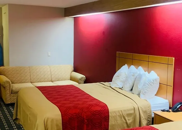 Hotel Sleep & North Peoria
