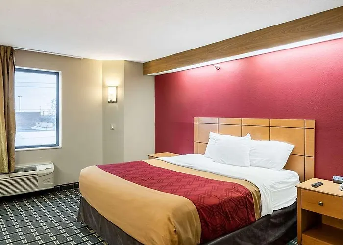 Sleep & North 2* Peoria
