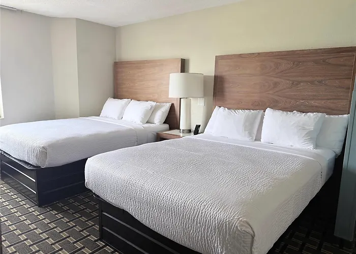Sleep & North Hotel 2*