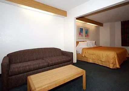 Sleep & North Hotel 2*