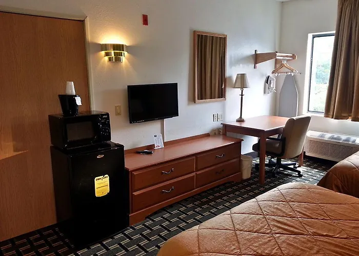 Sleep & North Hotel 2*